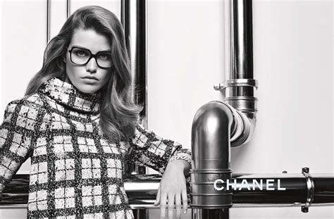 brillen chanel 2017|Chanel Eyewear Fall / Winter 2017 Campaign.